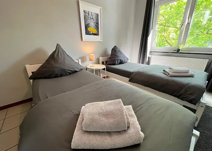 Apartment Central 10E 90Qm Wi-Fi Free Parking Calm Back House
