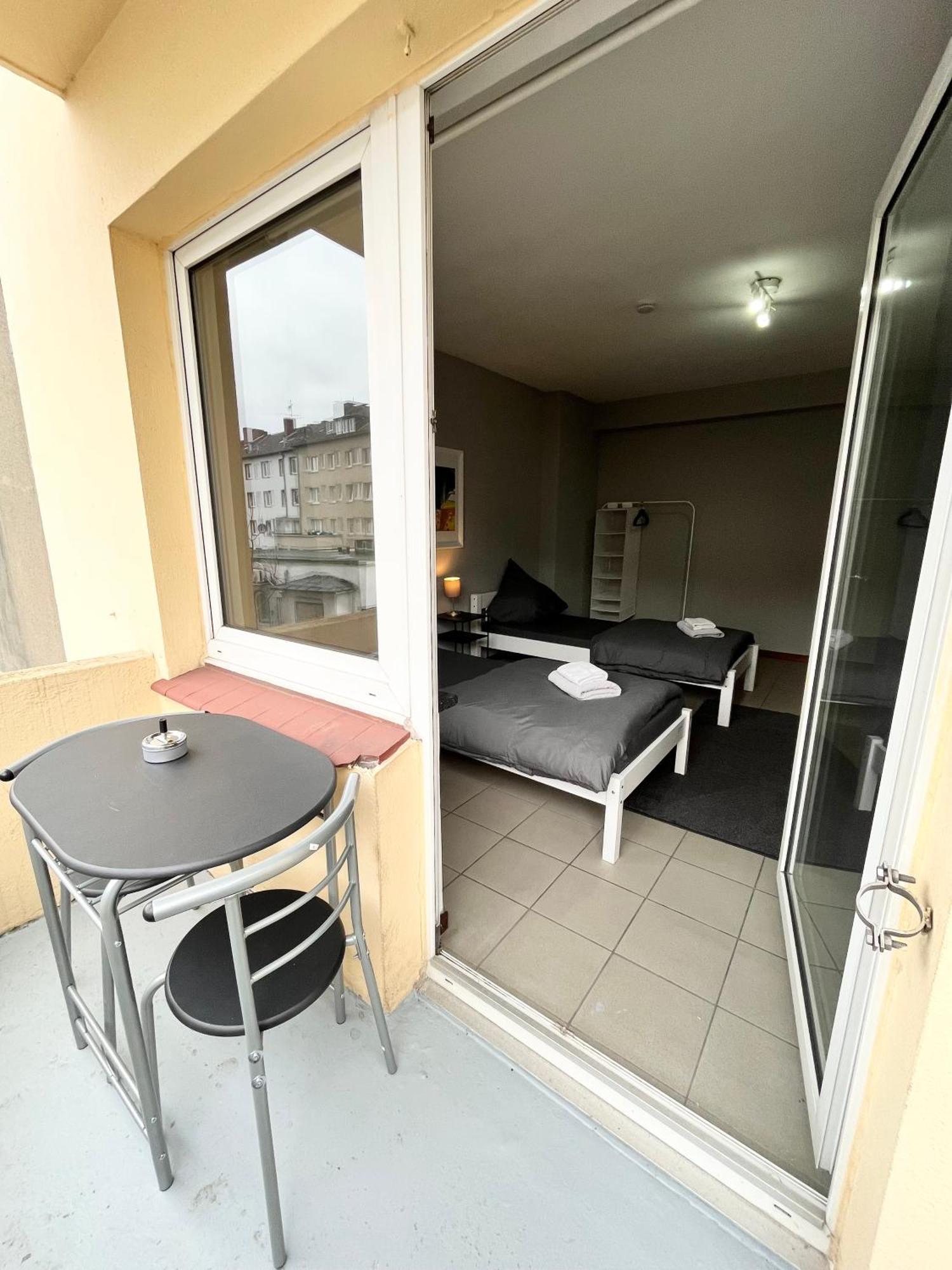 Apartment 10e 90qm Wi-fi Free Parking Calm Back House *