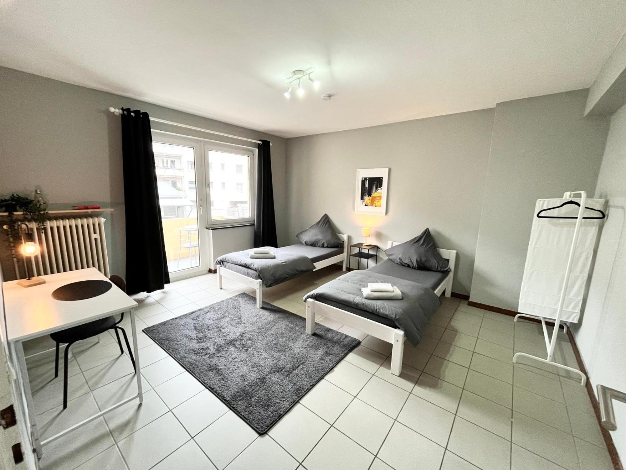 10e 90qm Wi-fi Free Parking Calm Back House Dortmund