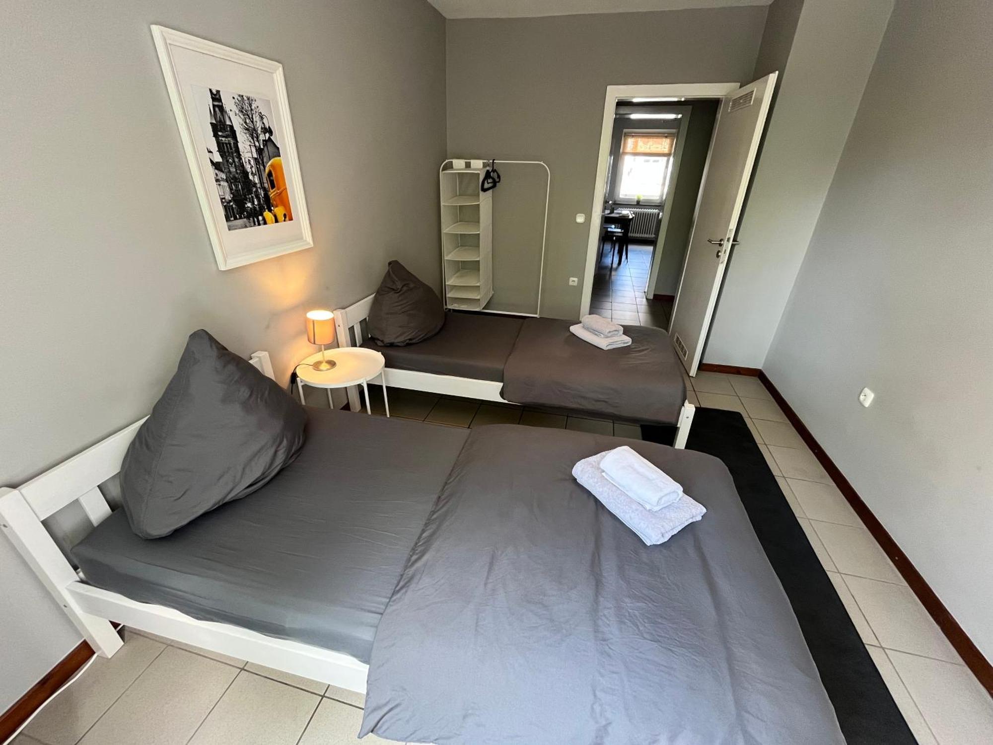 10e 90qm Wi-fi Free Parking Calm Back House Apartment *