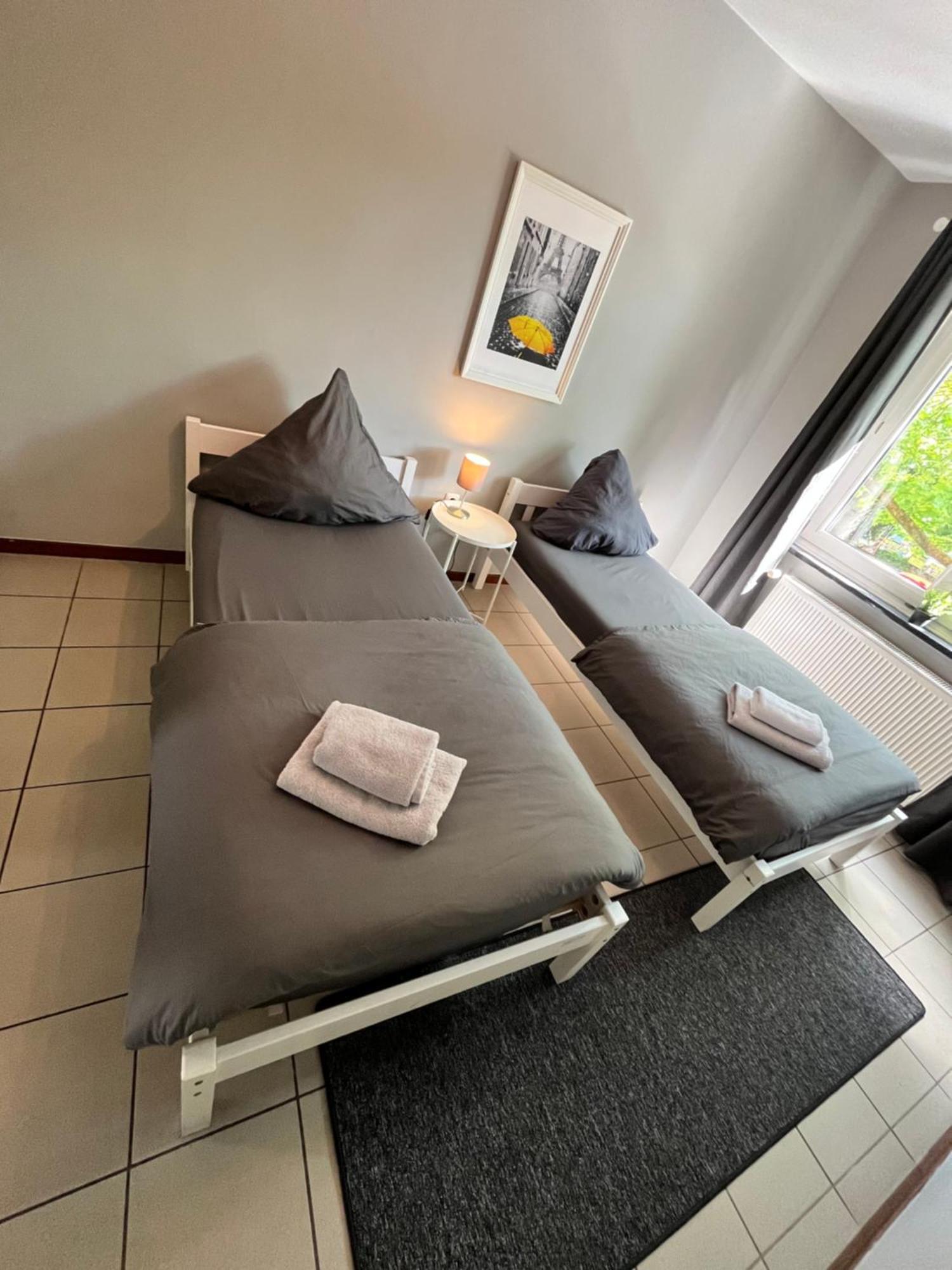 10e 90qm Wi-fi Free Parking Calm Back House Apartment