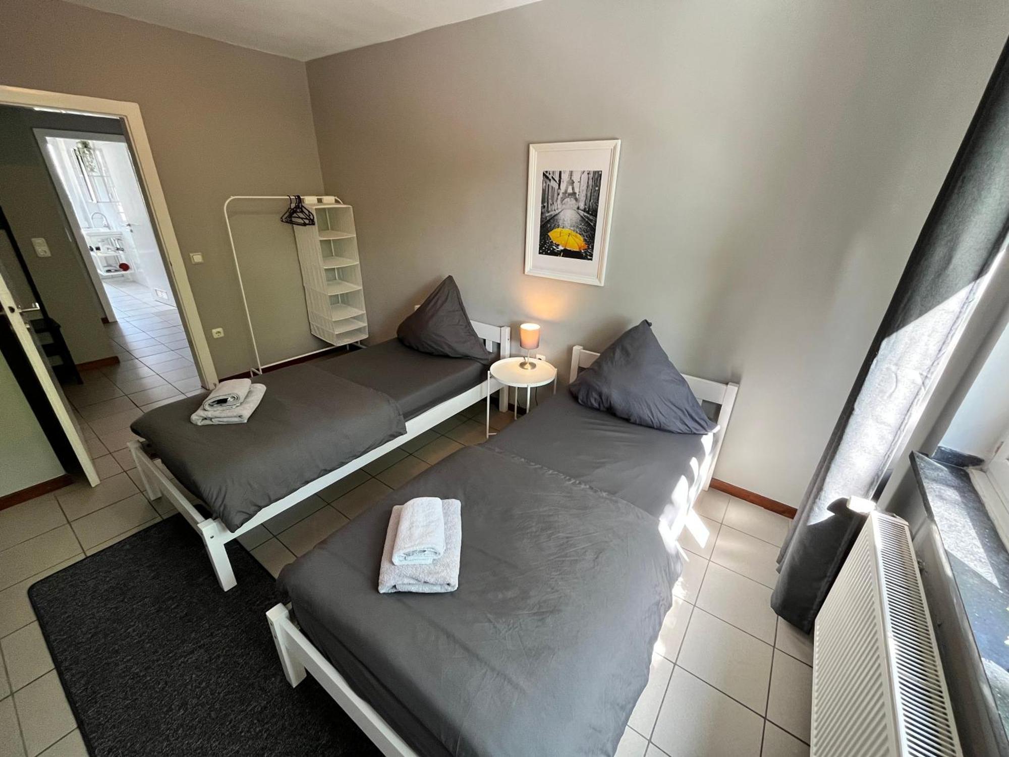 Apartment 10e 90qm Wi-fi Free Parking Calm Back House Dortmund